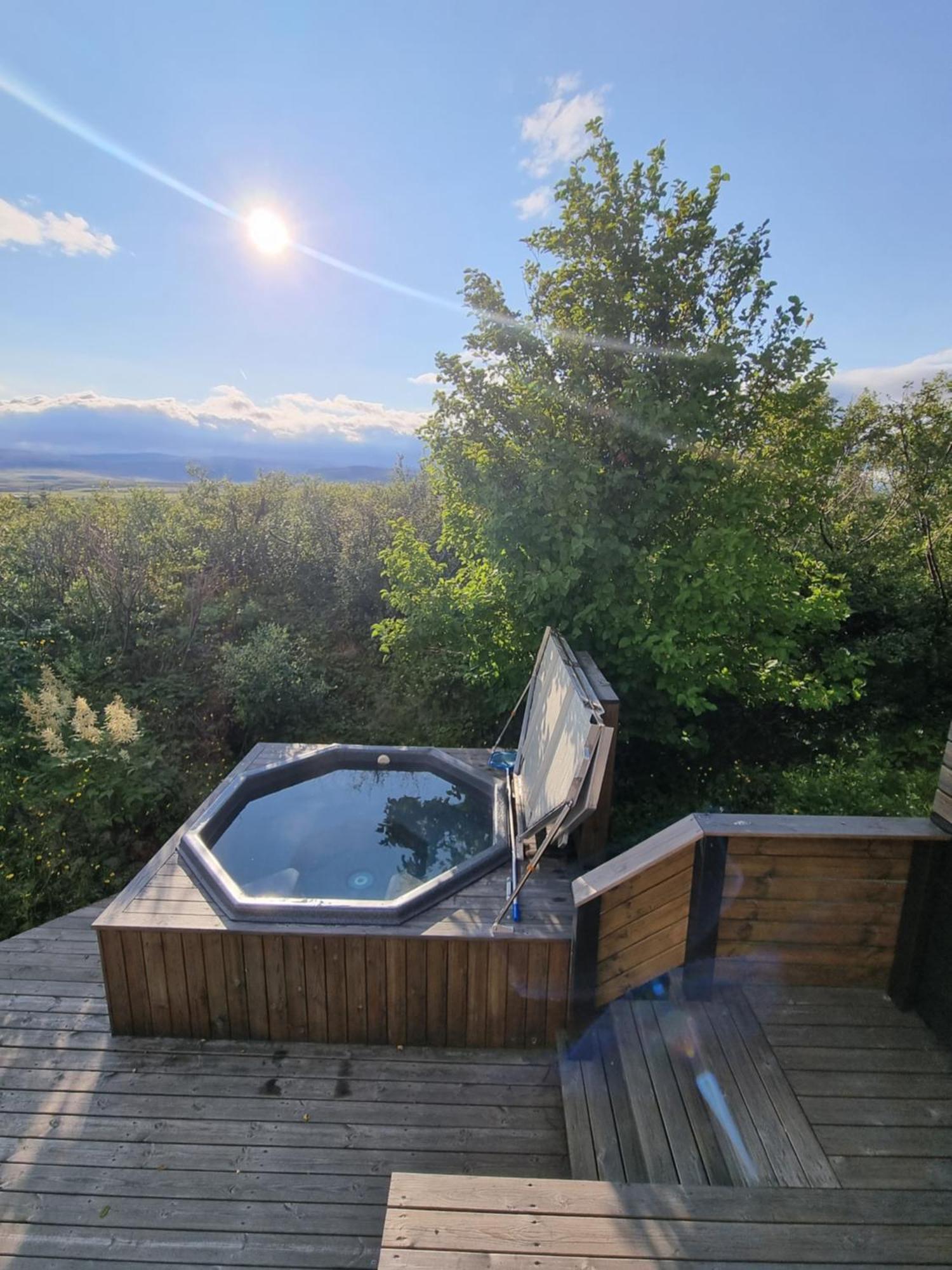Local Cottage With Amazing View Selfoss Extérieur photo