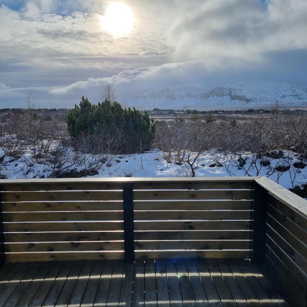 Local Cottage With Amazing View Selfoss Extérieur photo
